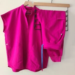 Figs Medium Scrub Set